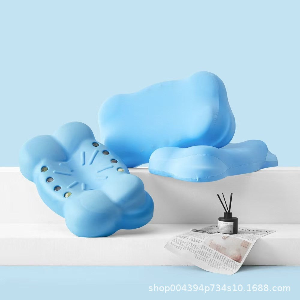 Dois travesseiros ortopédico Sillencia MagnicLight em azul claro com design ergonômico multizonal.