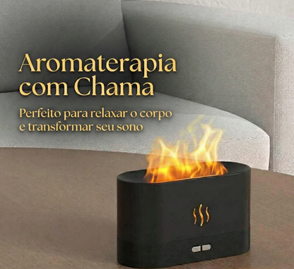 Umidificador de ar Sillencia FlameGlow em branco com névoa saindo e luz de chama LED realista.